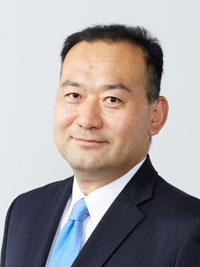 鈴木 健太 氏